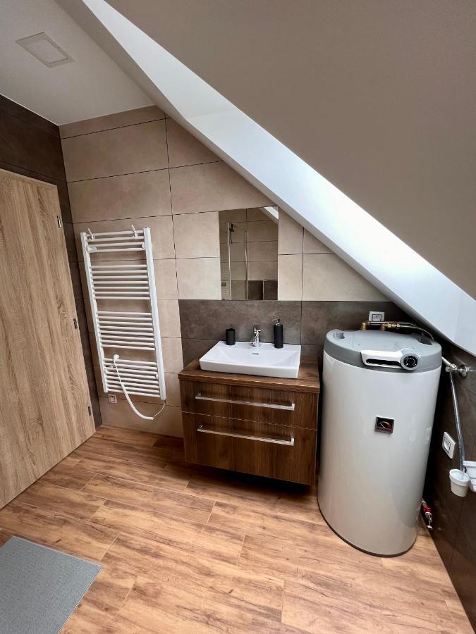 U Srubu Appartement Moravany  Buitenkant foto